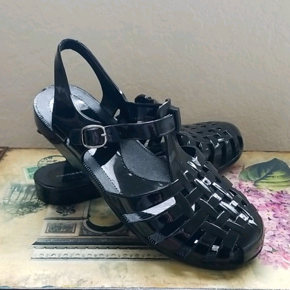 💐Chinese Laundry Sandals